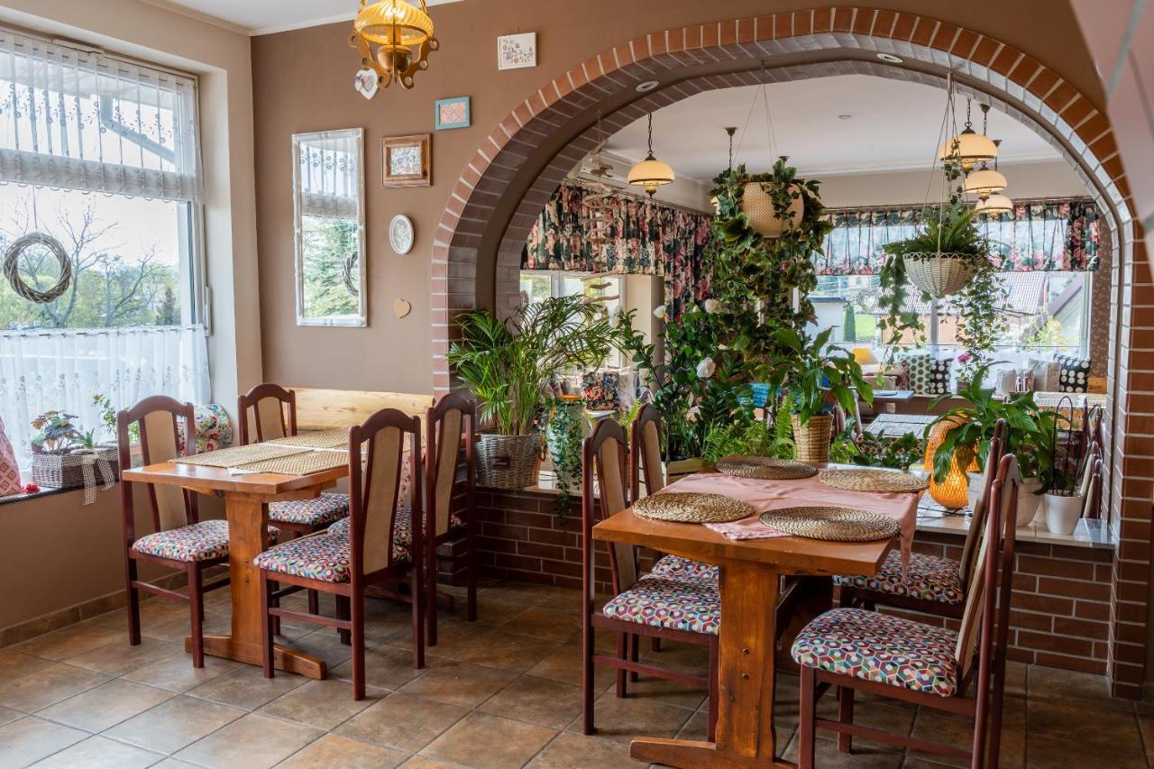 Gosciniec Skolimowka Restauracja I Pokoje Ze Sniadaniem Na Kaszubach Chmielno Exterior foto