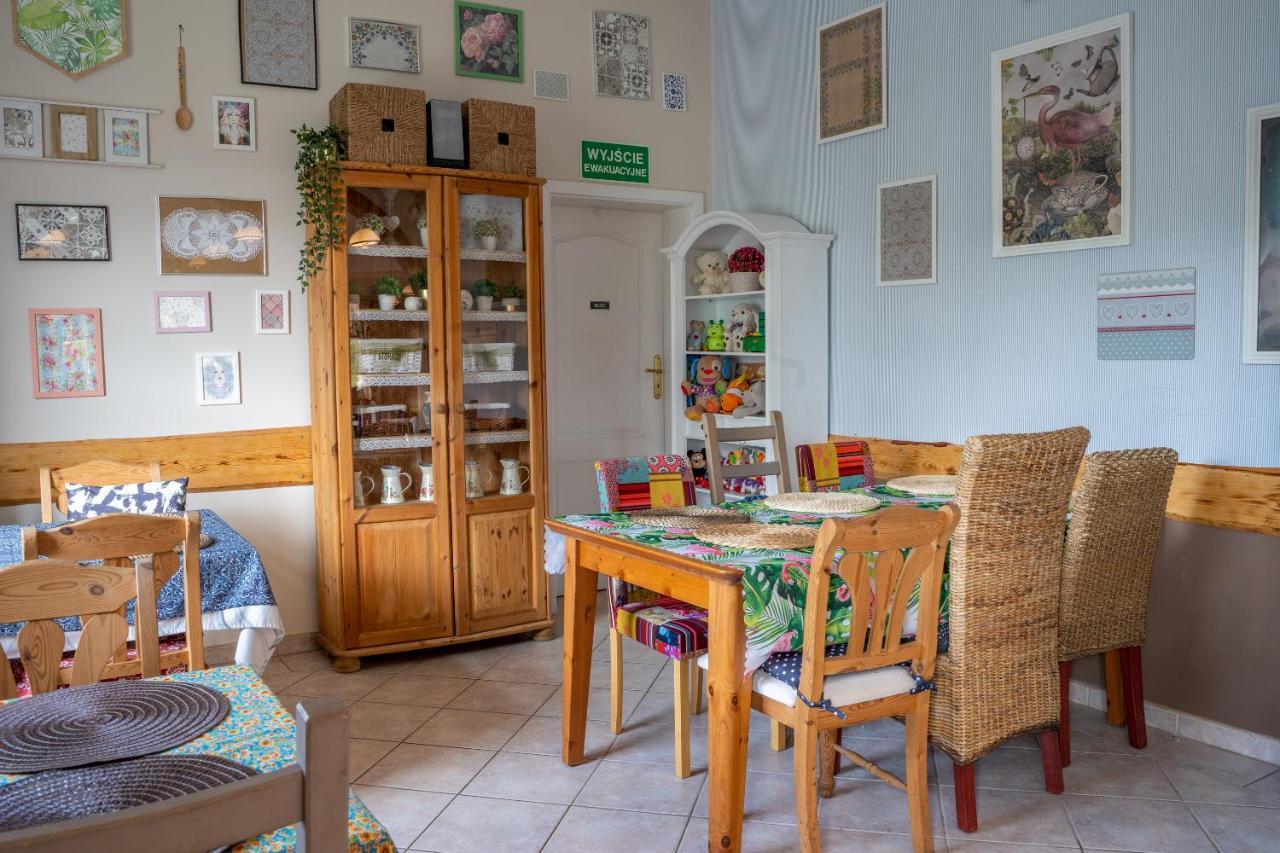 Gosciniec Skolimowka Restauracja I Pokoje Ze Sniadaniem Na Kaszubach Chmielno Exterior foto